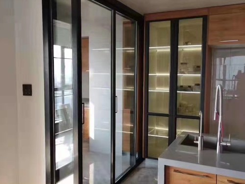 君派門窗教你陽(yáng)臺(tái)玻璃推拉門怎么選擇